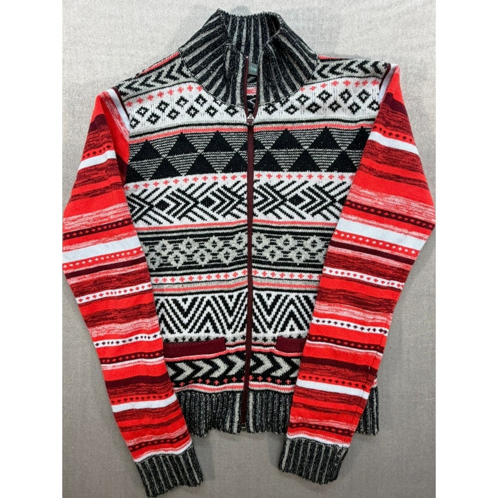 Title Nine Christmas Women Sweater Size XS Black Red‎
